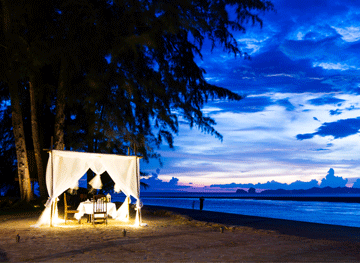 Once in a Blue Moon - a unique dinner celebration in Koh Samui, Thailand